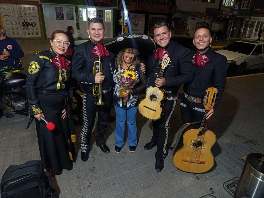 Mariachi Bonito Bogotá en celebración de aniversario